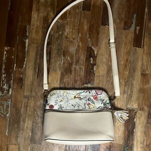Floral White Purse From Elim & Paul